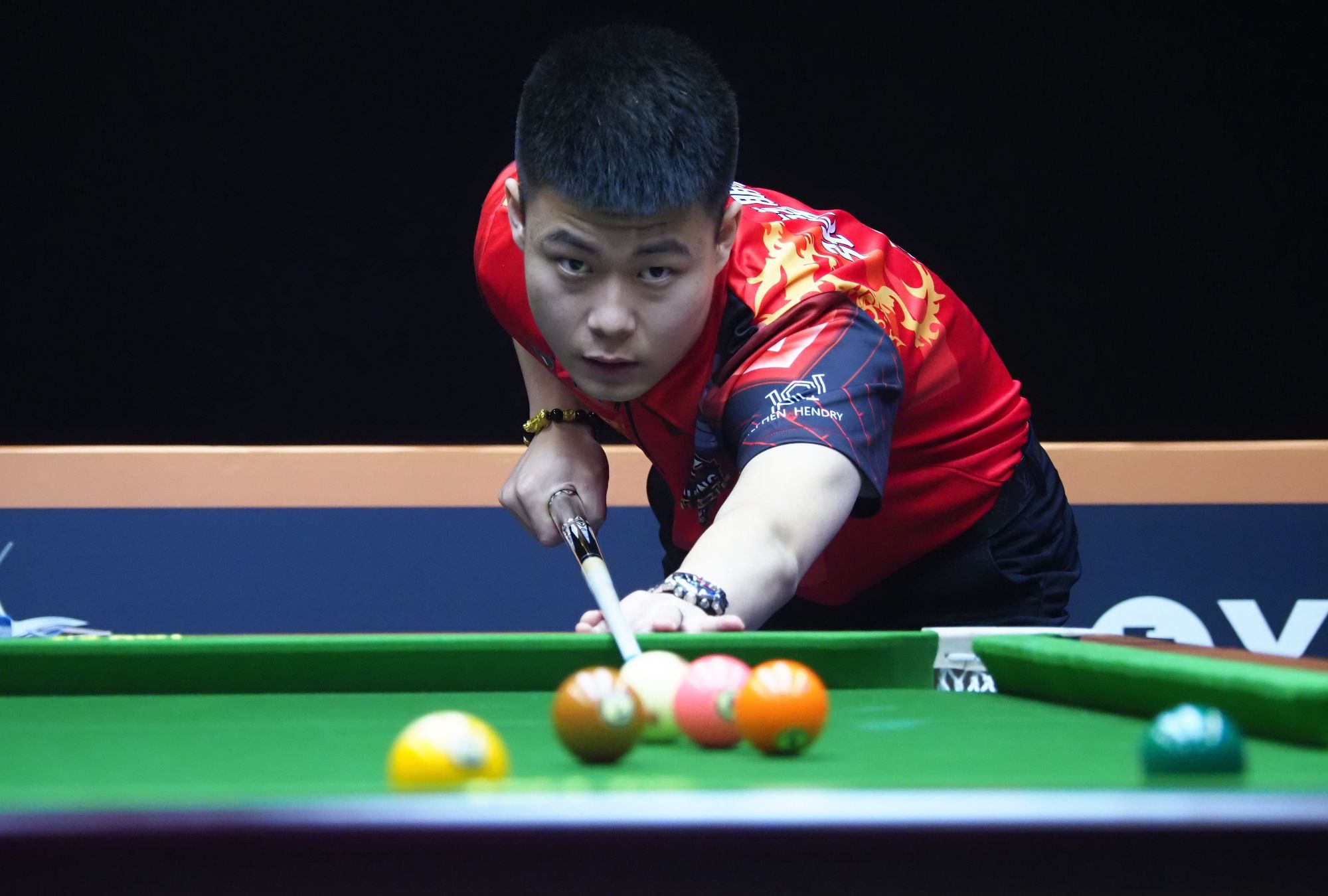 横扫一个弧 横扫一个弧